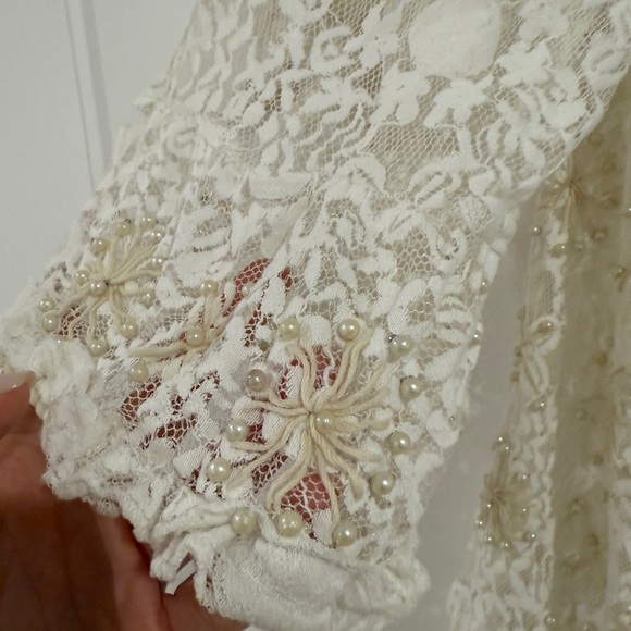 Antica Sartoria Cream Ruffled Tiered Lace Mini Dress with Bishop Sleeves - Picture 4 of 8